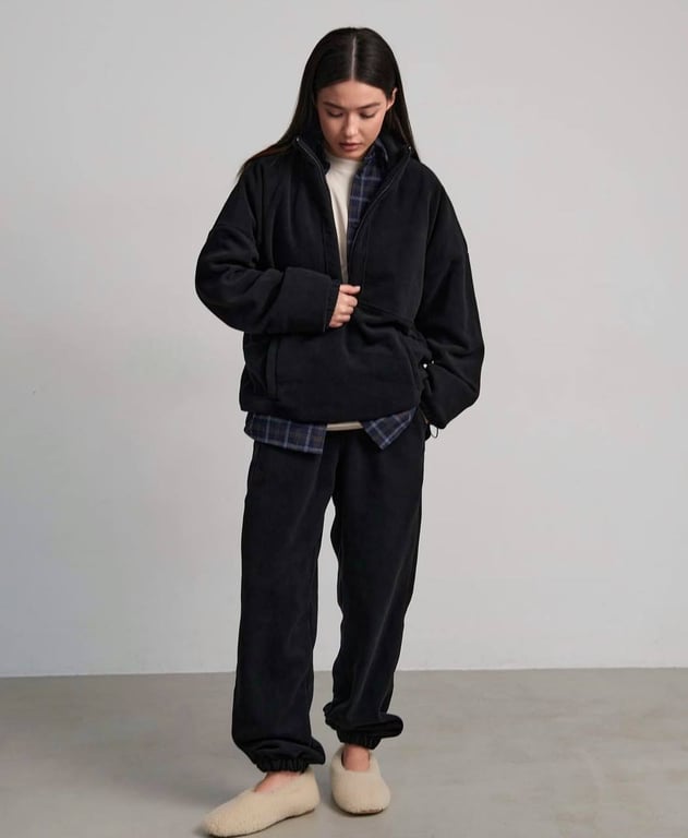 Картата сорочка може доповнити різний образ