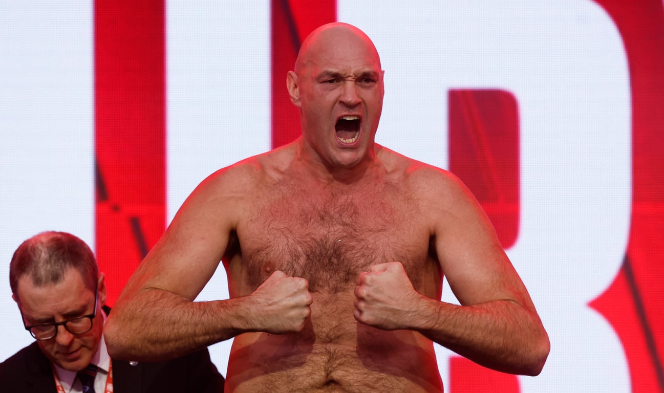 Тайсон Фьюрина церемонии взвешивания перед боем с Арсланбеком Махмудовым