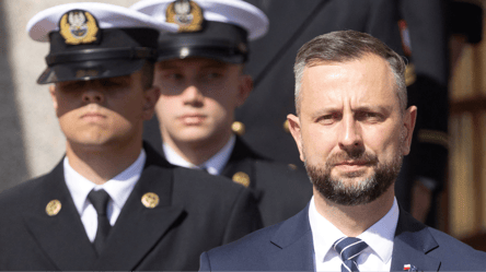 Польща перевіряє розголошення таємниці про постачання зброї Україні - 285x160