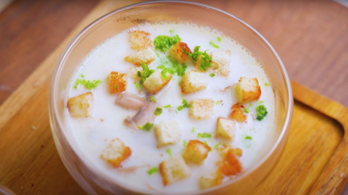 Дуже смачний і простий сирний суп — відео рецепт
