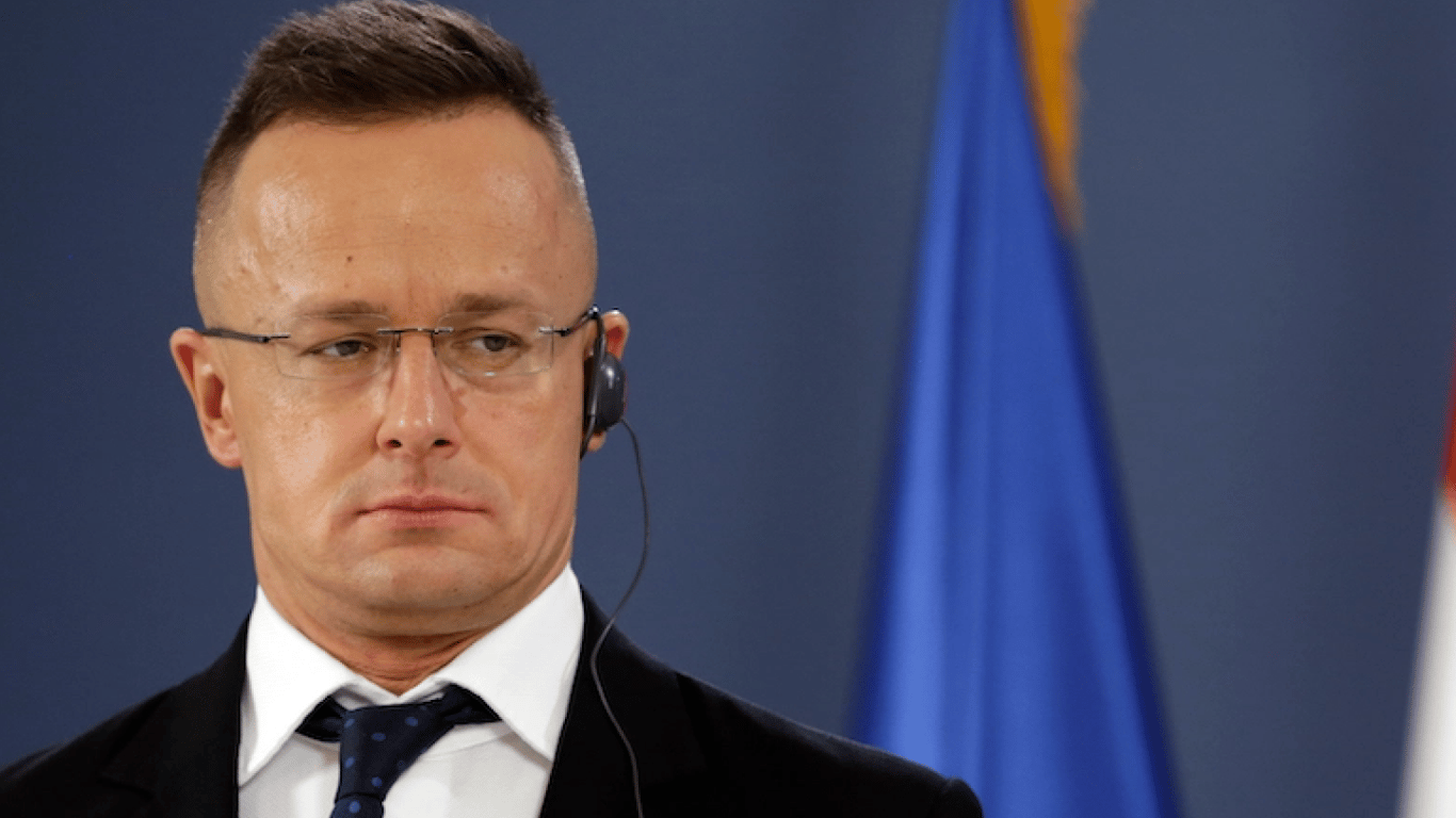 Угорщина не братиме участі у закупівлі боєприпасів для України, — глава МЗС Сіярто