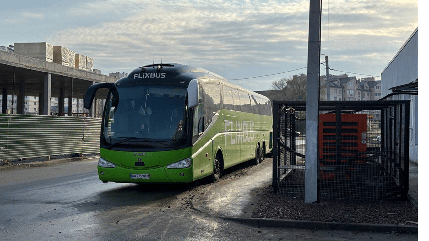 Путешествие в Польшу: сколько стоят билеты на автобус в апреле 2026 года