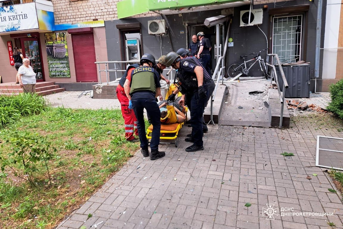 Обстріли по Нікополю 8 червня