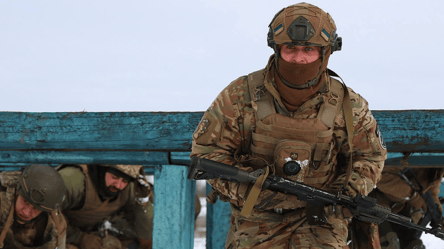 Виплати за воїна — як позбавити грошей одного з батьків - 290x166