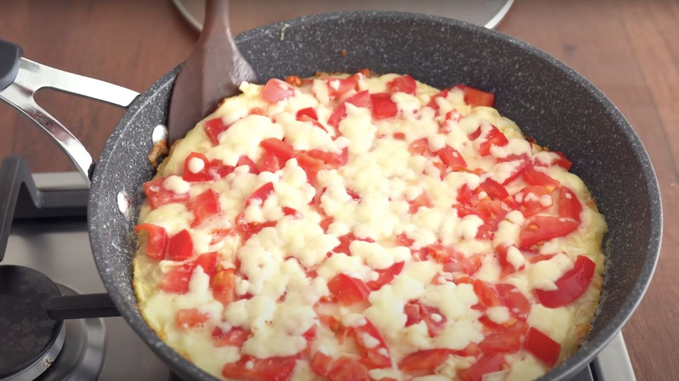 рецепт сніданку з лавашу з сиром