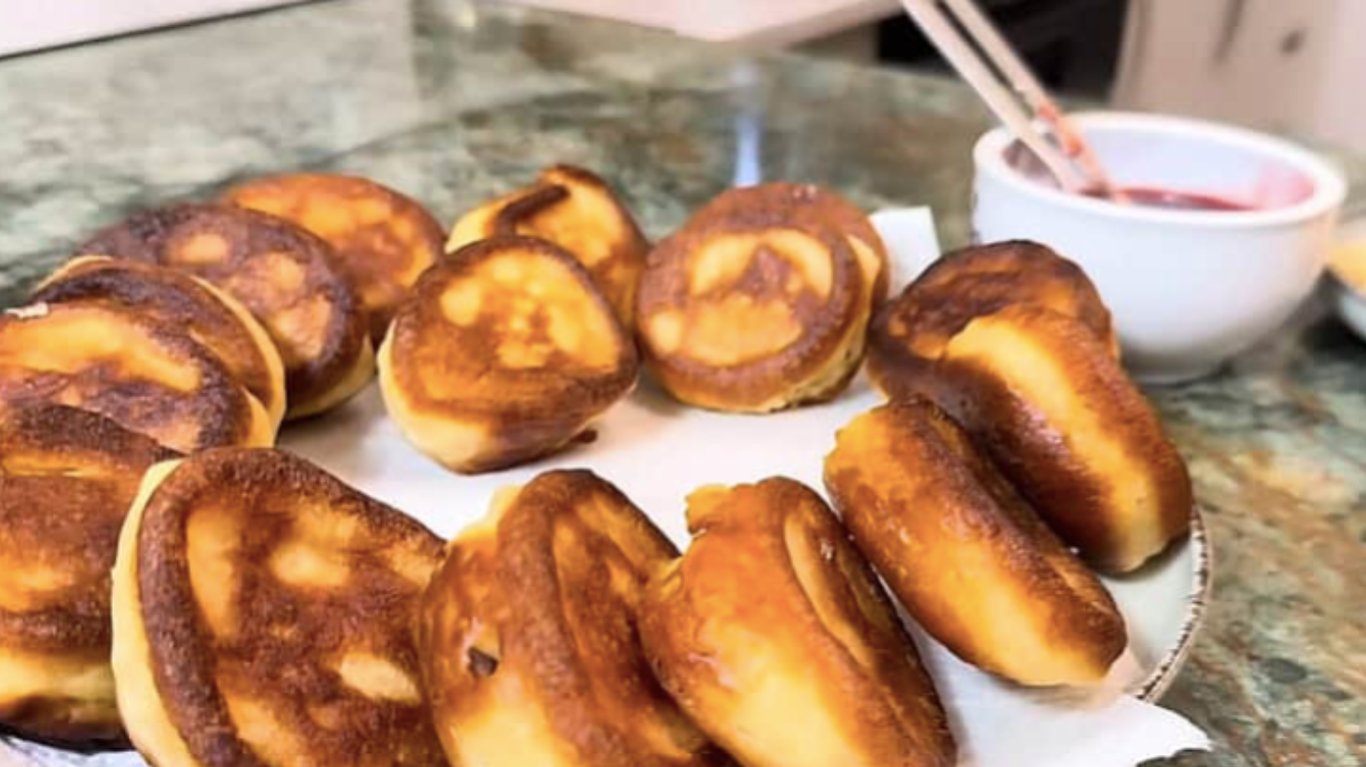 рецепт пишних оладок на сніданок