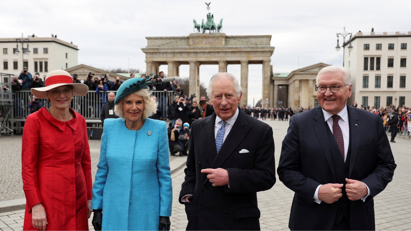 Чарльз III та Камілла прилетіли до Німеччини: що робитимуть