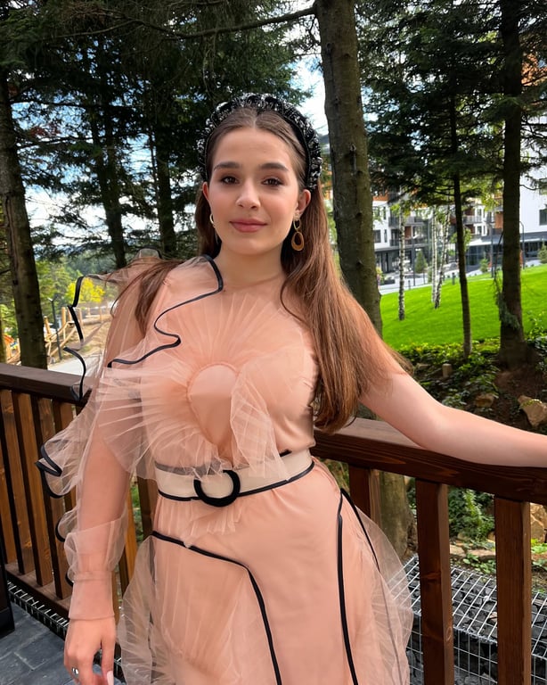 Юстина Багай, Холостяк