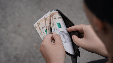Минимальная зарплата в июле — как изменятся доходы украинцев - 285x160
