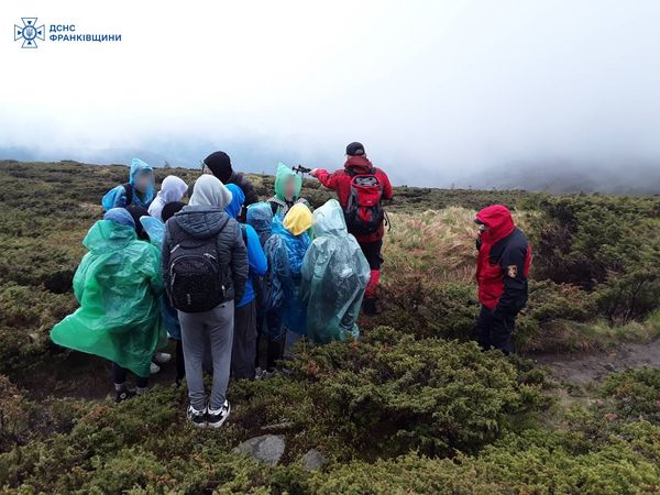 Туристи, які заблукали в горах на Прикарпатті 29 травня
