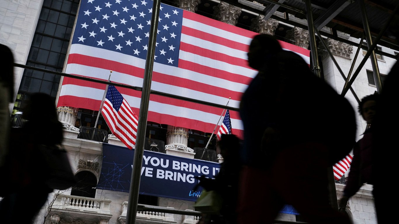 Эксперты предупредили о рецессии в США после скачка уровня безработицы