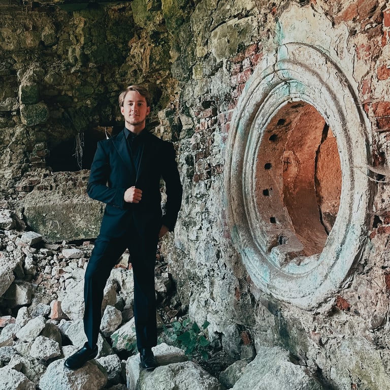 Александр Терен рассказал, как выбирал девушек на "Холостяке". Фото: Instagram/holostyakstb