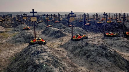 Під Іркутськом невідомі підпалили кладовище "вагнерівців" - 285x160