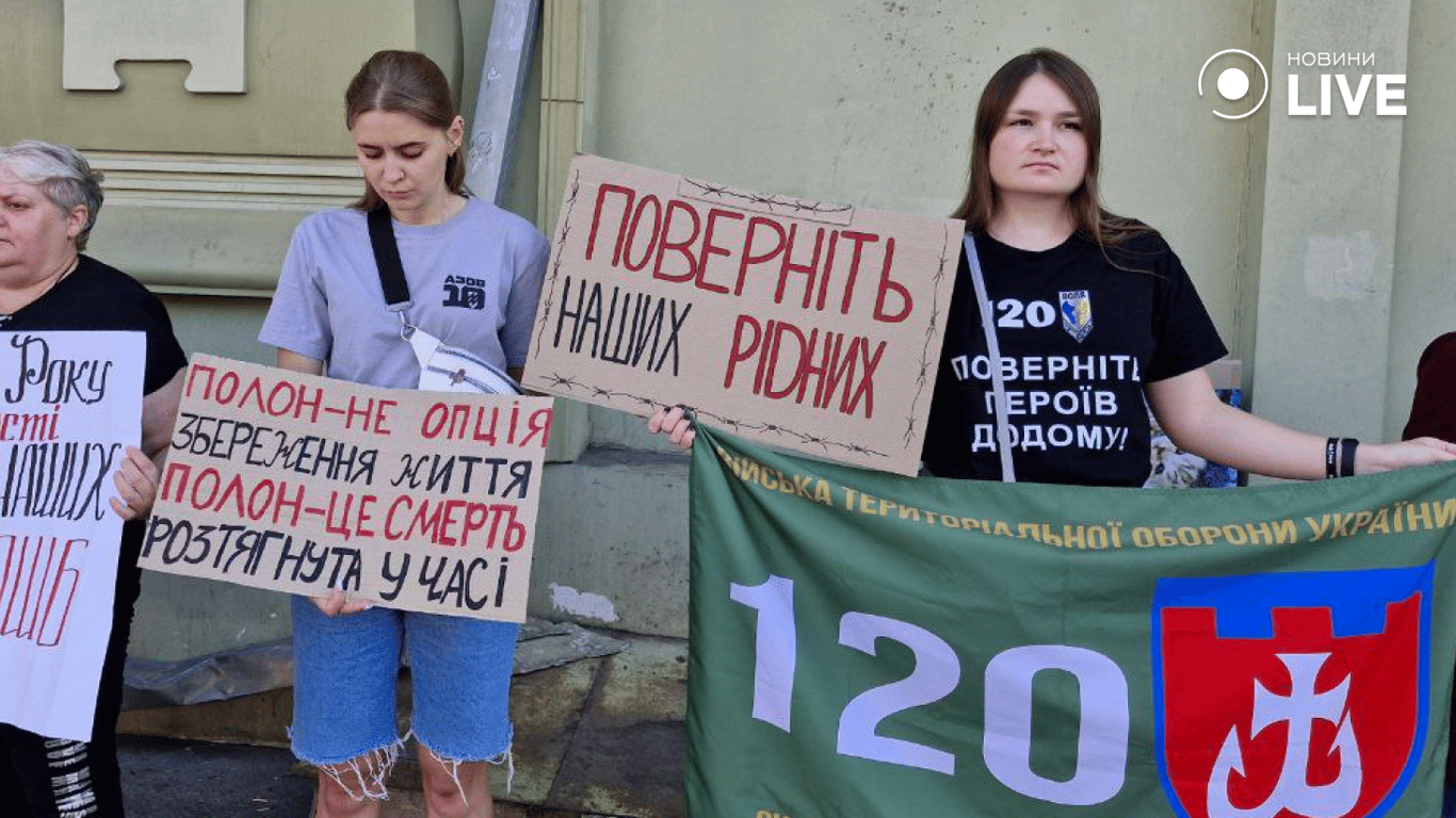 Відстоюй життя тих, кого катують — в Одесі проходить акція на підтримку військовополонених - фото 7