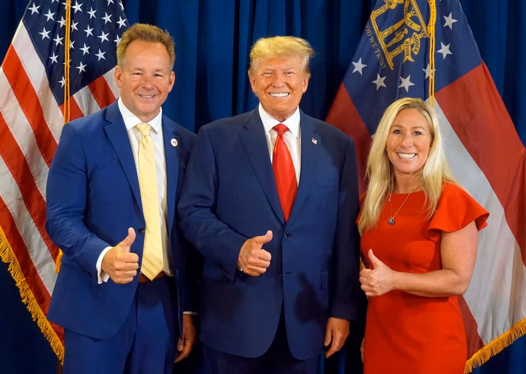 Що відомо про журналіста, який присоромив Зеленського через костюм