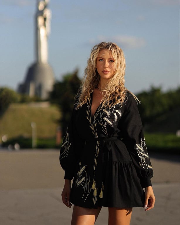 Незламна та вільна: вітчизняні зірки ніжно привітали Україну з Днем Незалежності - фото 4