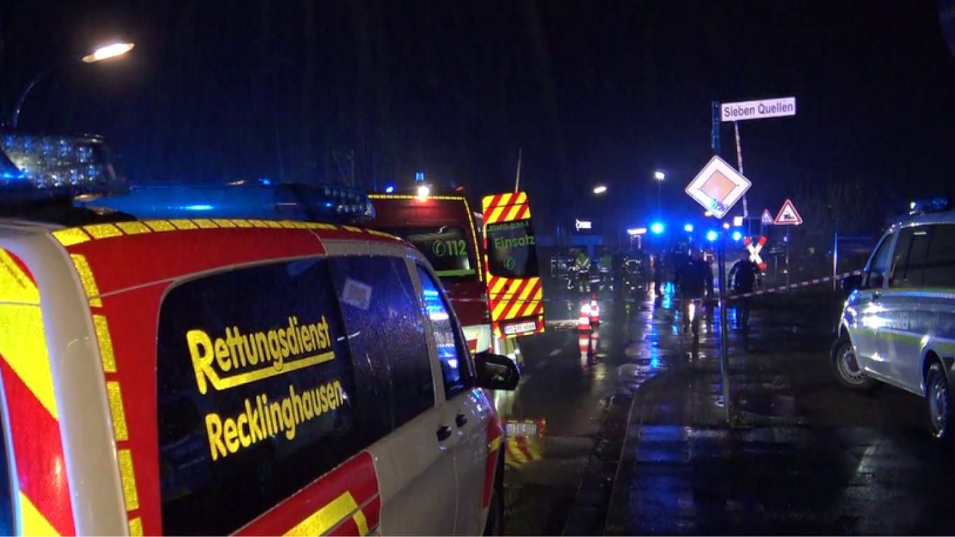 На западе Германии поезд сбил двоих детей, один несовершеннолетний погиб