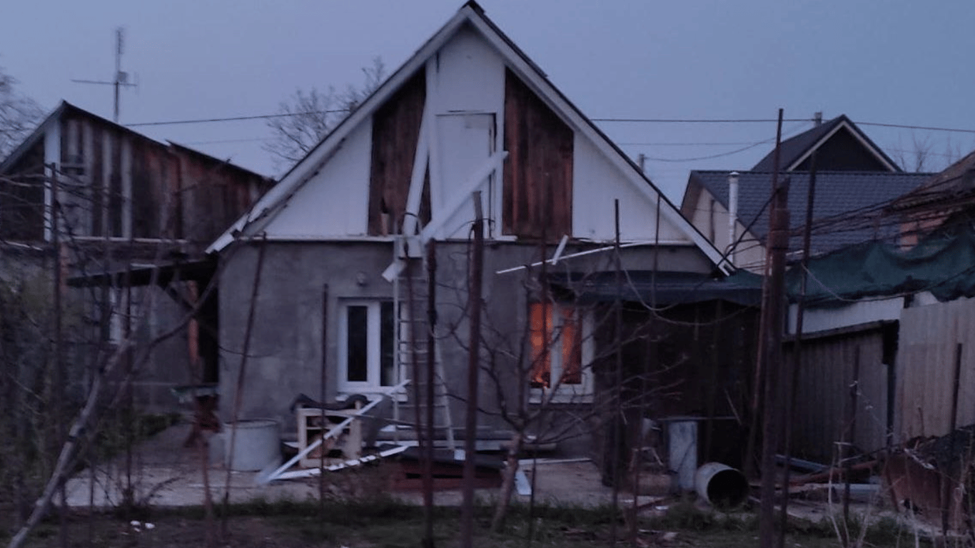 Днепропетровщина страдала от ночных взрывов — в ОГА назвали последствия атаки