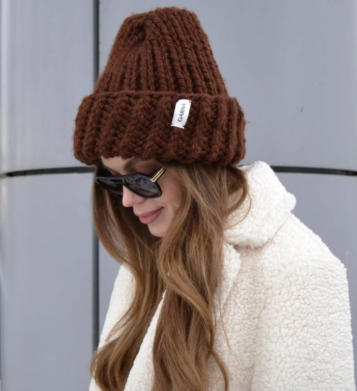 Шапку краще підбирати в тон до верхнього одягу