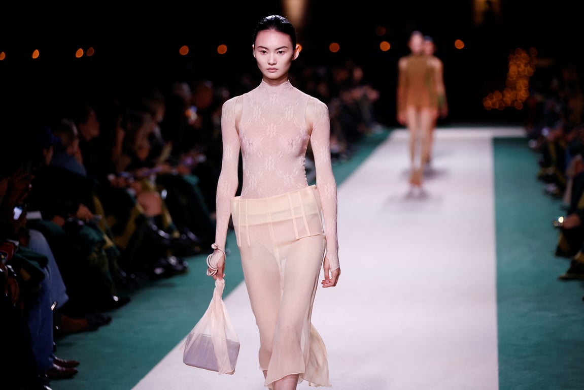 Модель на показі Вікторії Бекхем