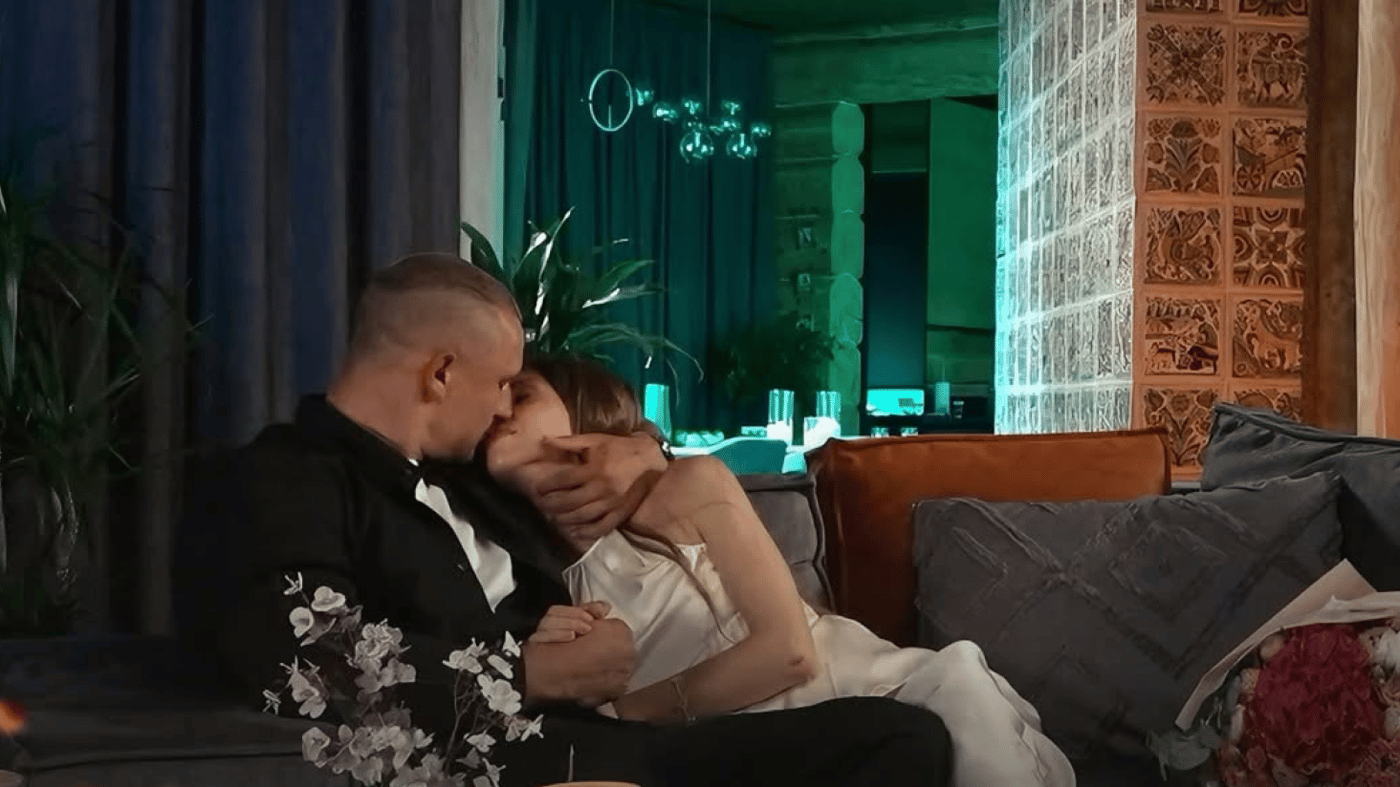 Поцілонукок на шоу Холостяк 14