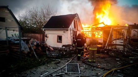 Удар по Запорожью — полиция показала первые минуты после атаки - 285x160