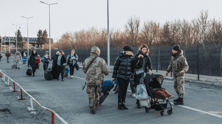 Перетин кордону без черг та зайвого стресу: корисні ресурси, що допоможуть українцям - 285x160