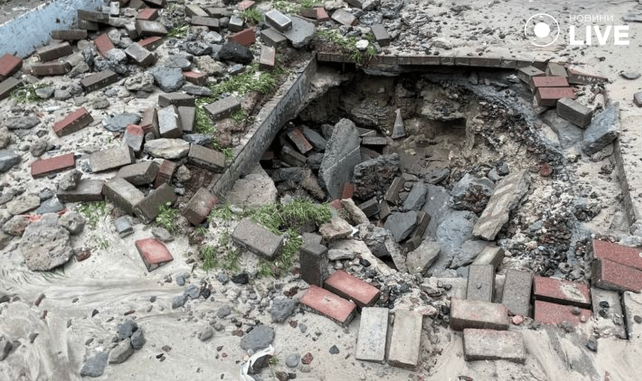 Місце прориву біля дитячого садка: аварійна служба ліквідувала наслідки