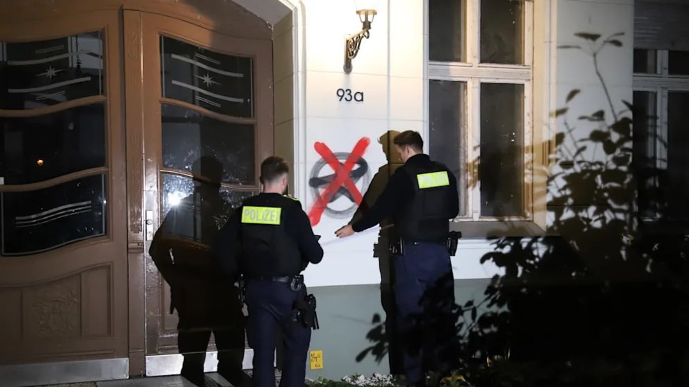 В Німеччині невідомі "маркують" будинки ізраїльтян,  — Bild