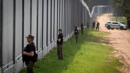Польша снова усилит границу с Беларусью: что известно - 285x160