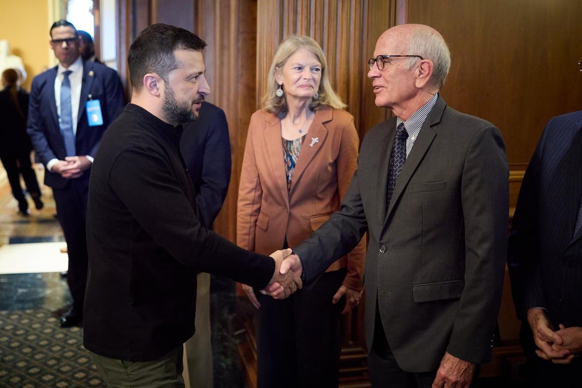 Володимир Зеленський на зустрічі з делегацією Сенату США 26 вересня 2024 року