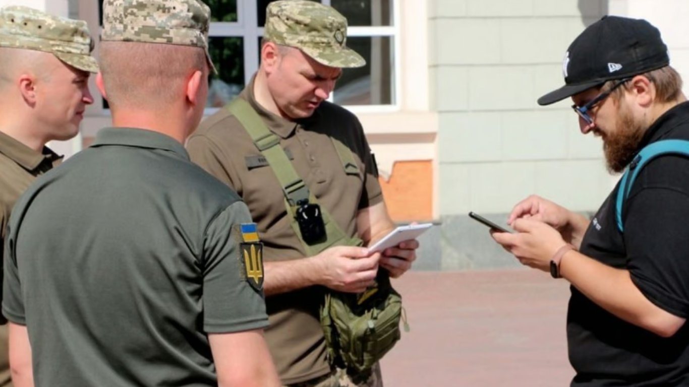 В Одесі судили чоловіка, який двічі відмовився брати повістку