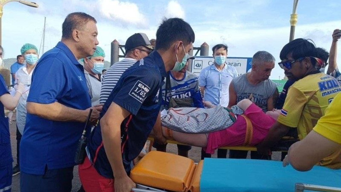 Более 20 российских туристов пострадали в результате столкновения катера в Таиланде