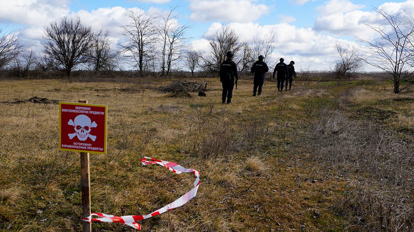 В Николаевской области тракторист подорвался на российском снаряде