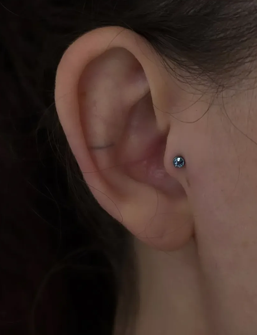 Які бувають проколи вух