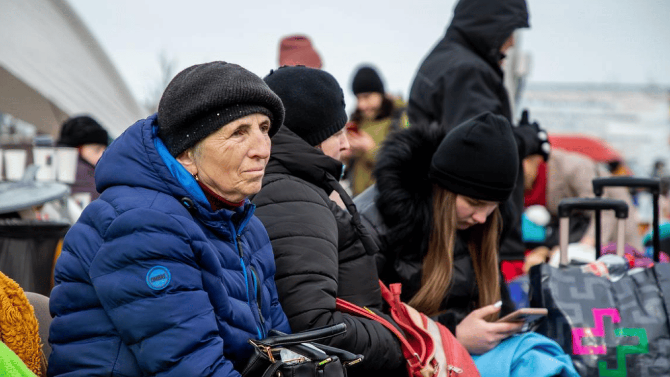 Готовы ли беженцы вернуться из Польши в Украину: результаты опроса