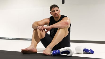 Верховен должен был сразиться с Джошуа, или подписать контракт с UFC - 285x160