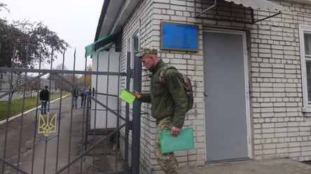 У ТЦК відреагували на смерть чоловіка у збірному пункті - 290x166