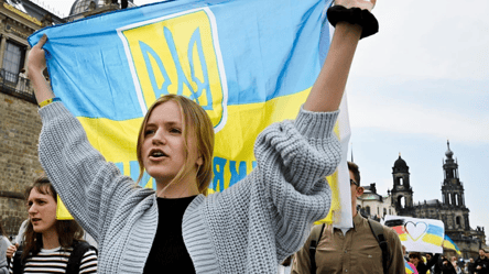 В Германии призвали не выплачивать пособие одной категории украинцев — о ком идет речь - 285x160