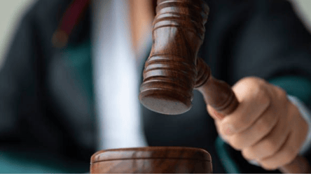 В Одесі затримали військового з холодною зброєю — як покарав суд - 290x166