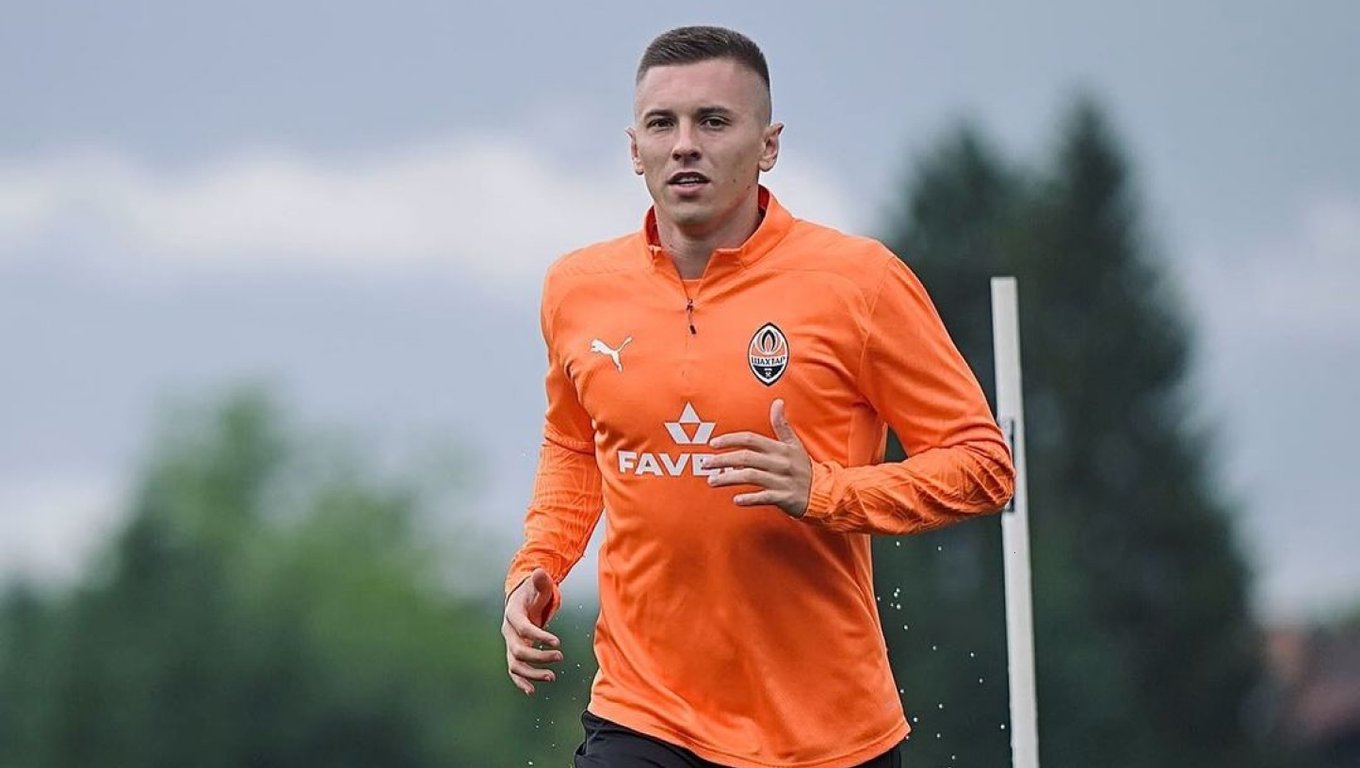 Егор Назарина