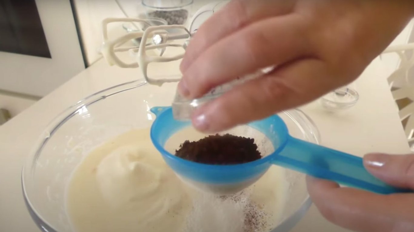 шоколадний десерт на єврейське свято Песах без борошна