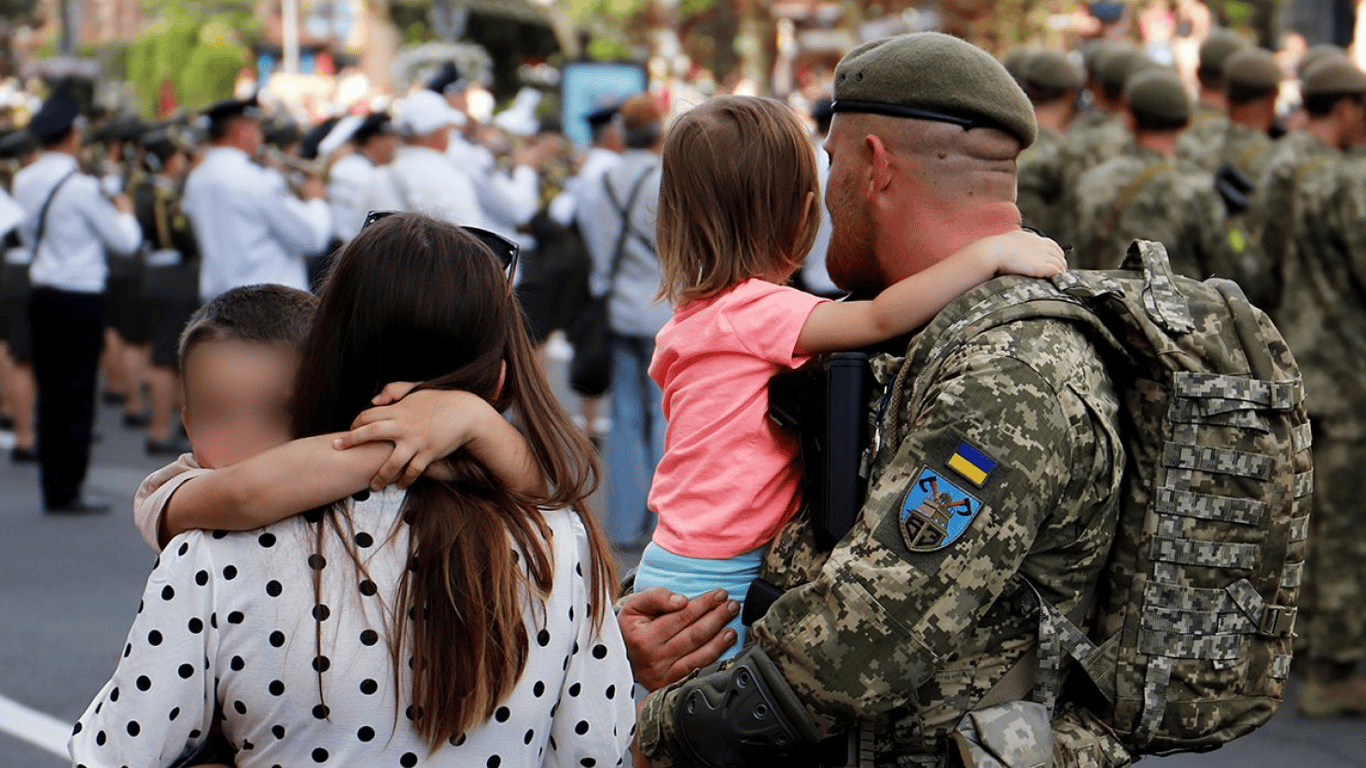 Если погиб родственник военного — какая материальная помощь и когда можно получить