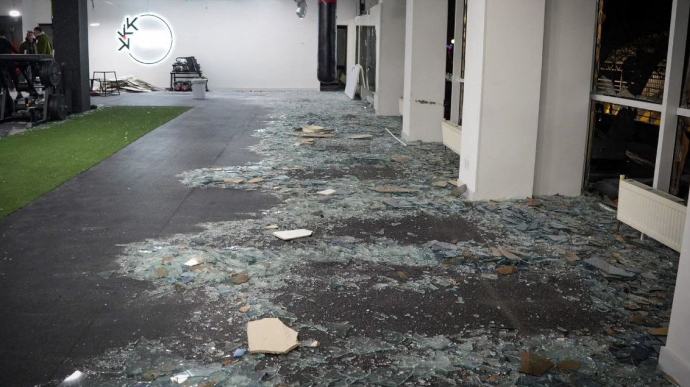 В Одесі дрон влучив у багатоповерхівку