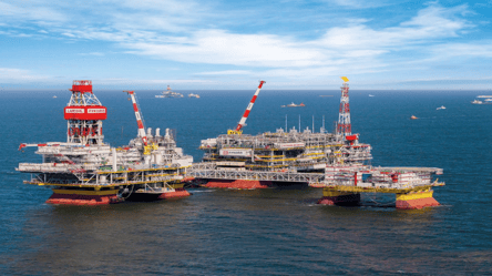 SBU drones halt Russian oil extraction in the Caspian Sea - 304x171