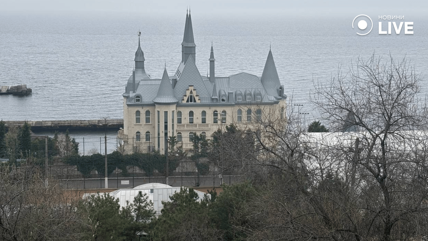 Удар по Одесі — замок юридичної академії вже відновили (фото) - фото 3