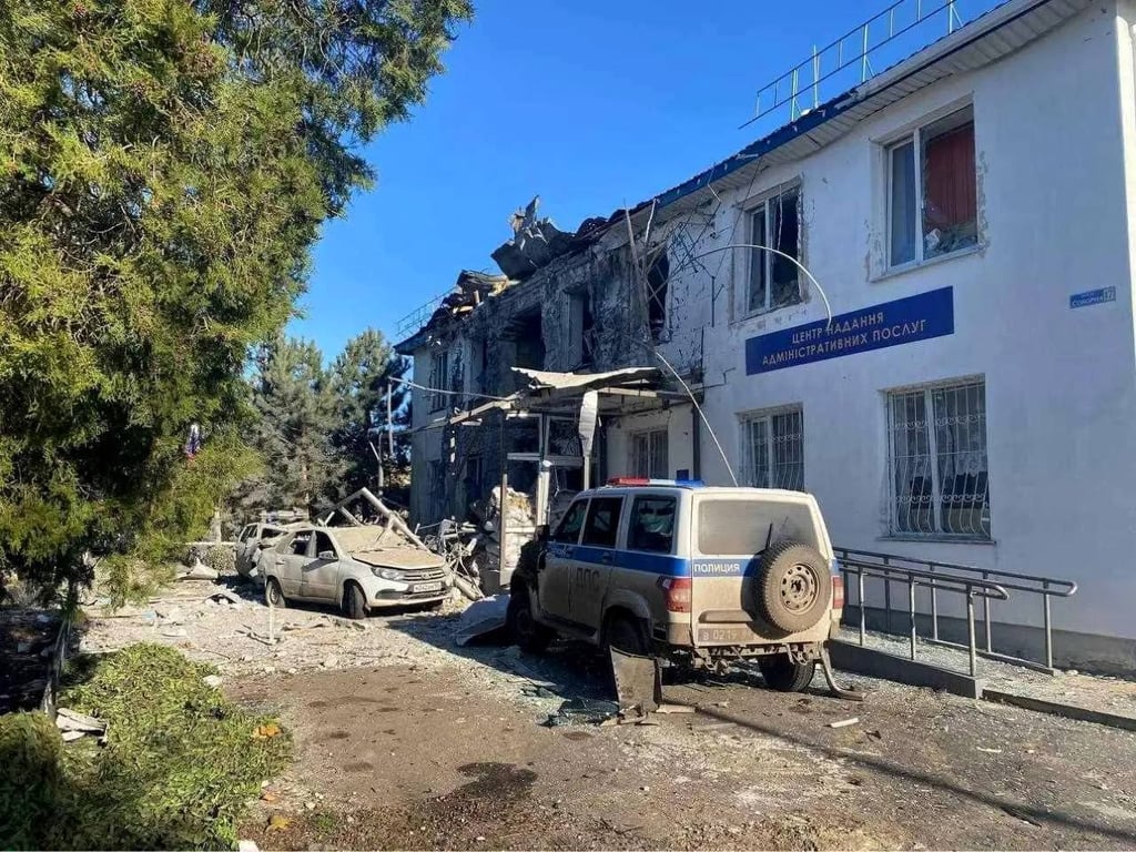 Зруйнована будівля внаслідо удару ЗСУ