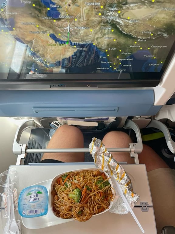 Топ-5 продуктів, які не варто вживати перед літаком - фото 1