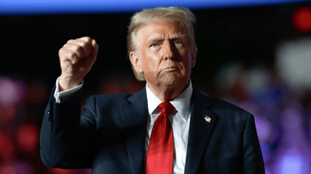 Захоплююсь стійкістю: Зеленський показав лист Трампа - 304x171
