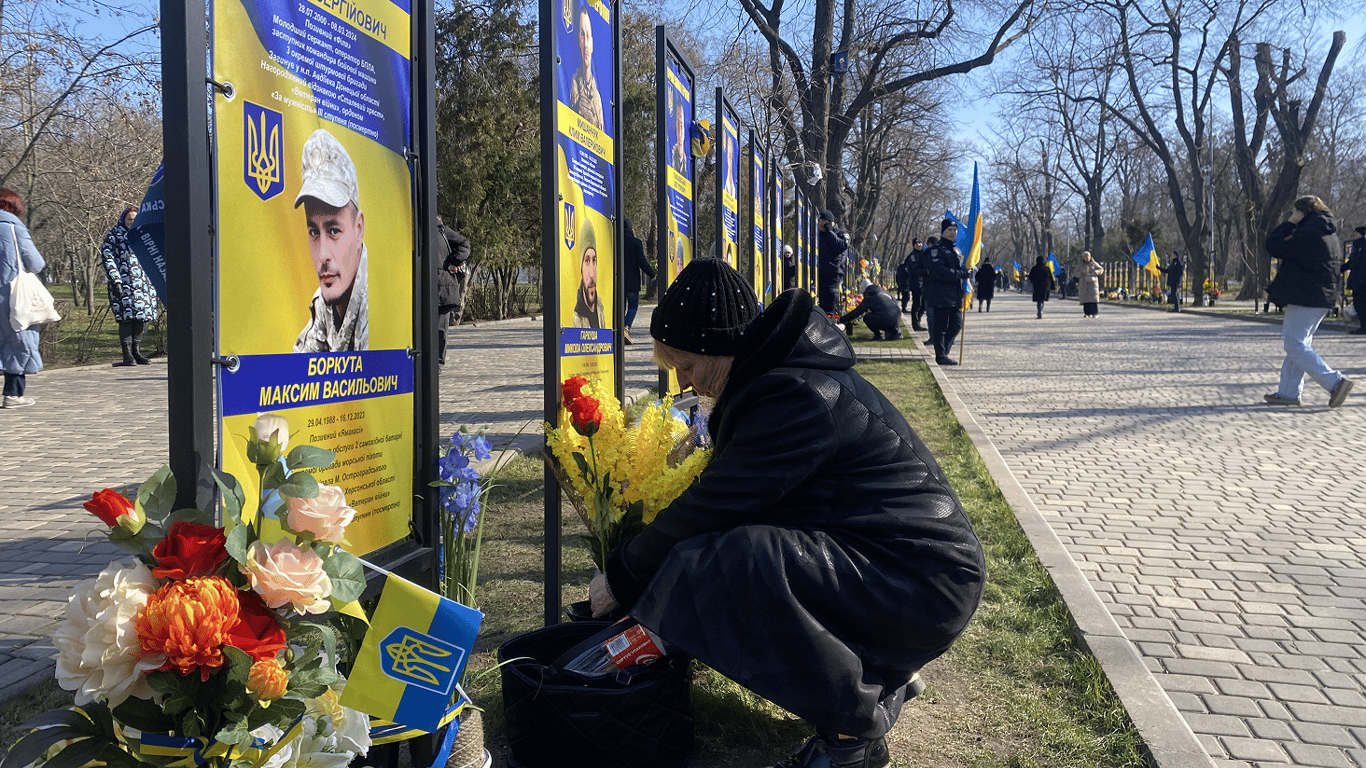 Имена новых героев в Одессе на Аллее славы